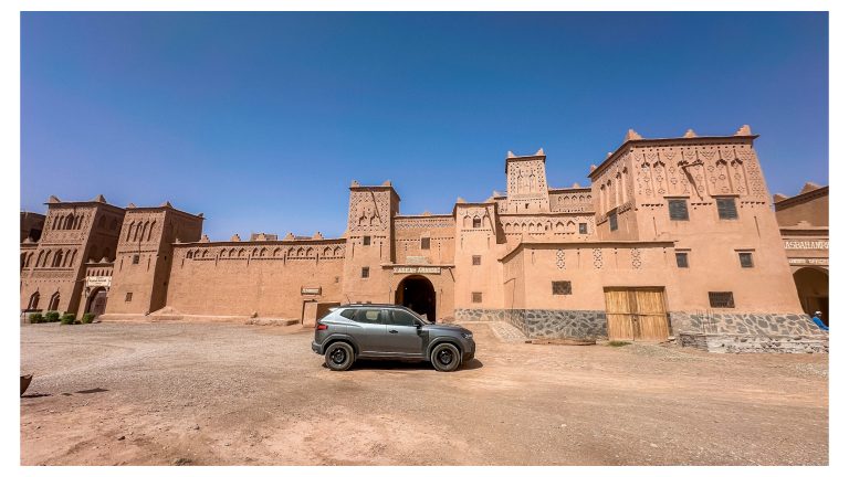 Fachada de la kasbah de Amridil en el oasis de Skoura